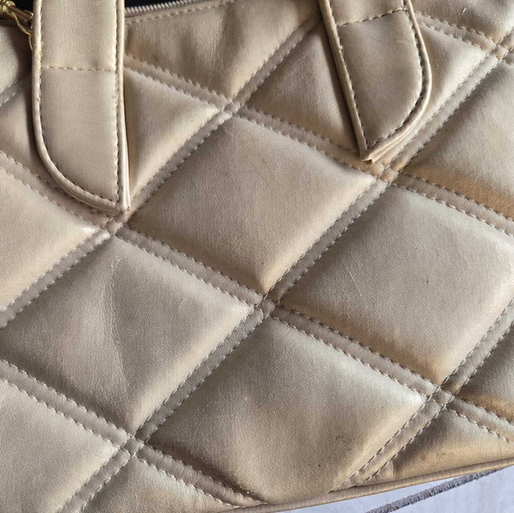 Objectives purse/ Crossbody. Cross patch with metal cross pattern on front. - Picture 4 of 12